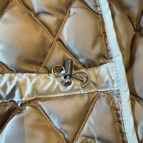 Eddie Bauer Premium Goose Down Gray Vest in Women’s Size Large - Picture 4 of 8